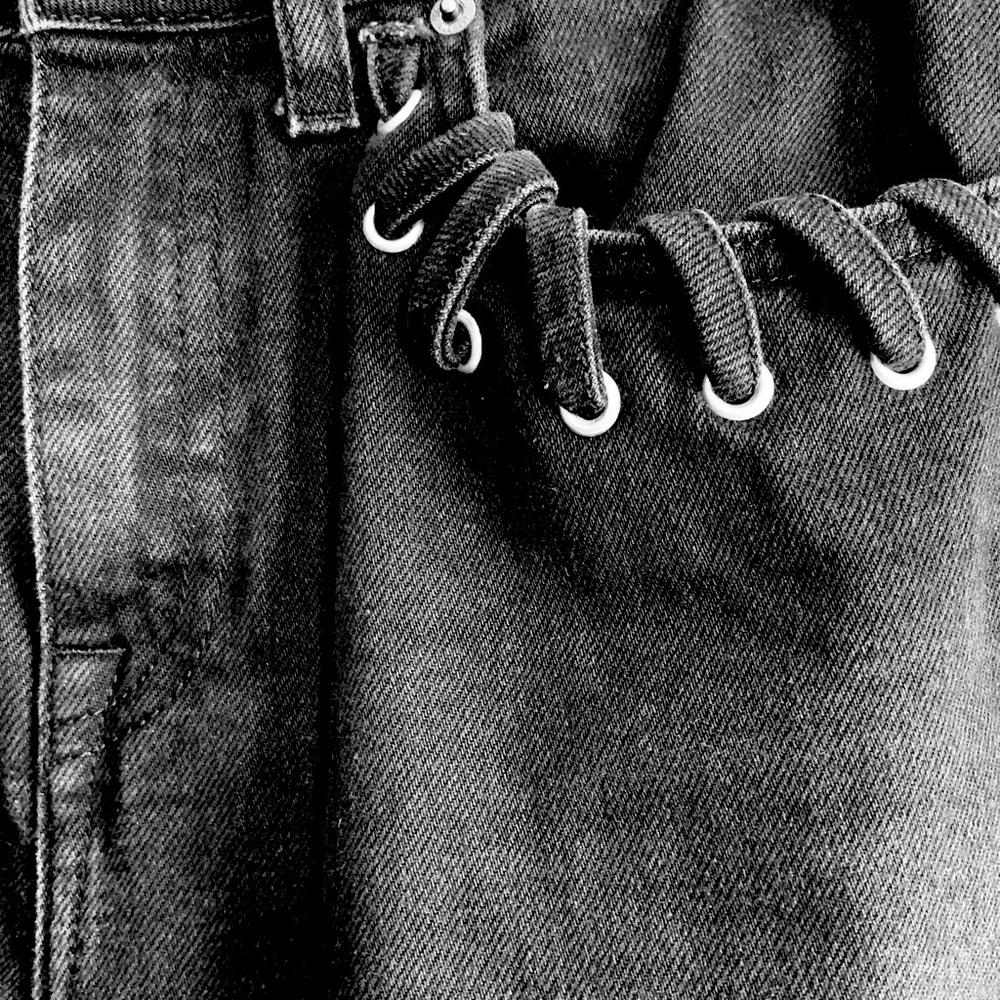 Urban Outfitters BDG High-Rise Black Jeans Sz 28 - Picture 4 of 7